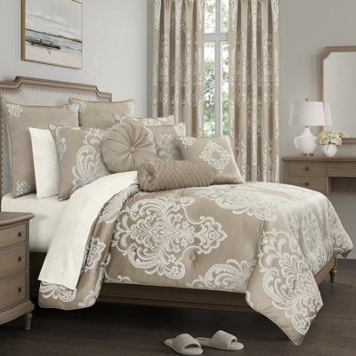 Potenza 3Pc. Comforter Set