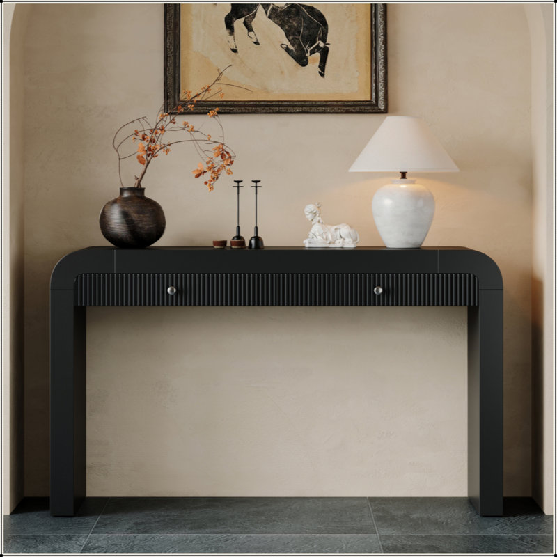 Console rustique avec façade de tiroir cannelée, table d'entrée avec coins incurvés et pieds épais, table de canapé robuste pour le couloir et le salon