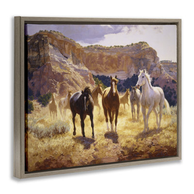 «Horses & Desert Cliff», art mural encadré flottant par Claire Goldrick