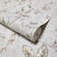 Rose grisâtre délavé, écailles de poisson en plâtre, papier peint à branches florales