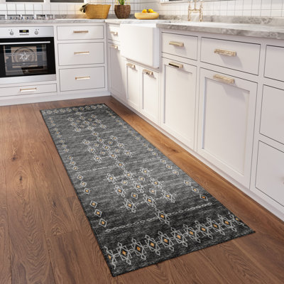 Anberlin Chenille Washable Southwestern Indoor / Outdoor Rug