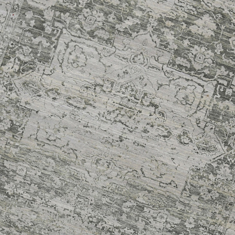 Dazzle Floral Area Rug in White, Rectangle 2' x 3'