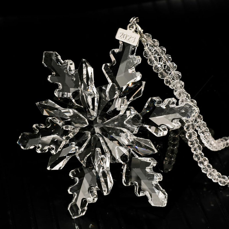 The Holiday Aisle®, Argent