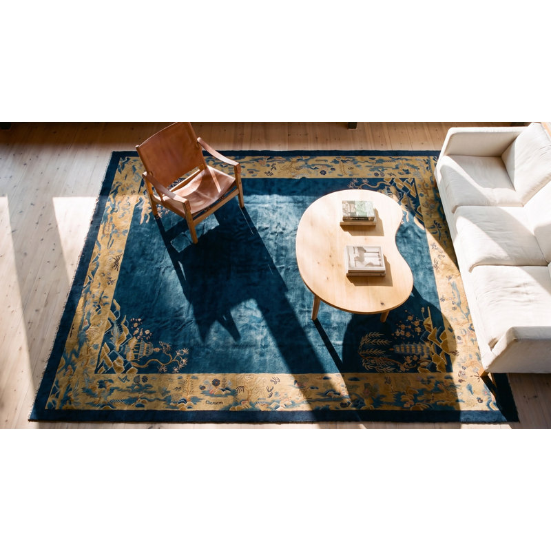 Tapis chameau en laine bleu marine antique
