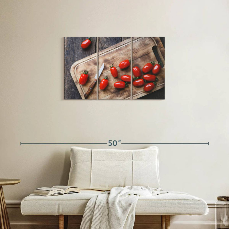 Yarlin Plum Tomatoes, 20" H x 33" W