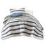 Couette teintée pour lit simple ou simple XL, avec une texture légèrement froissée, offrant une chaleur optimale et un confort de sommeil optimal grâce à sa formule standard 100 % coton. Rayée deux fois sur le bleu, elle procure un confort moderne et un style minimaliste.