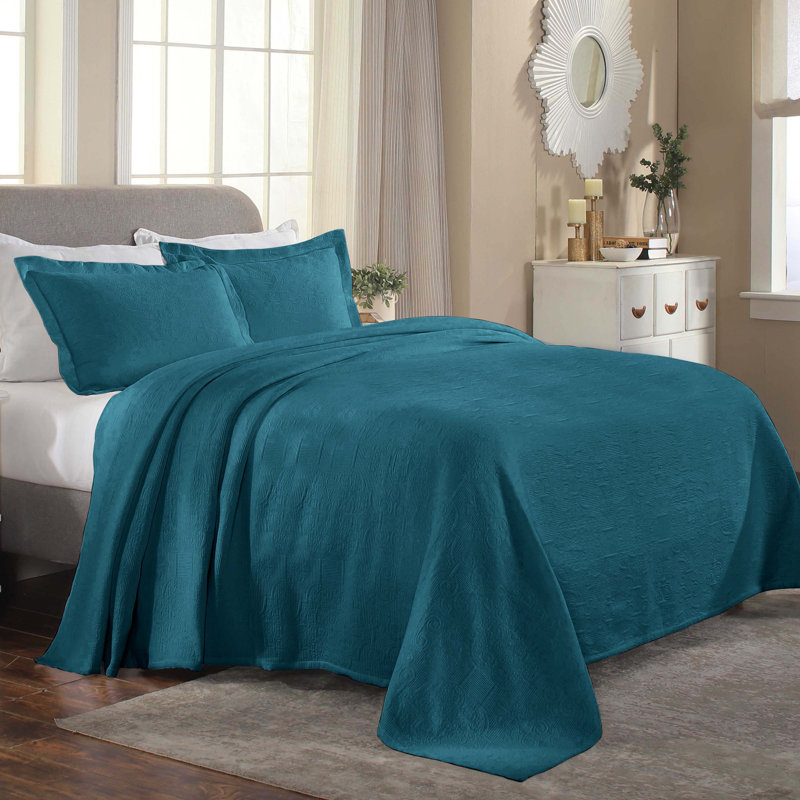 Superior Florin Matelasse Jacquard Scrolling Medallion Cotton Bedspread Set With Pillow Shams, King + 2 King Shams, Deep Sea