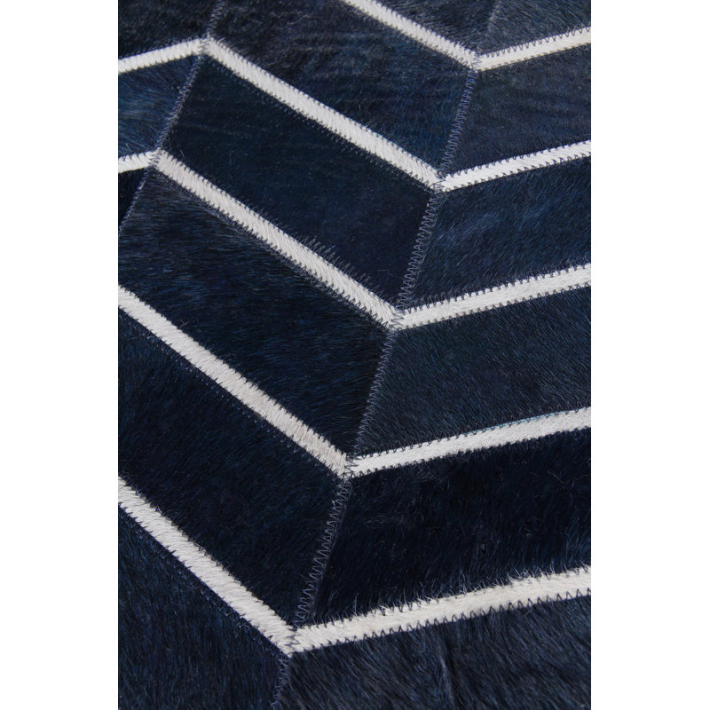 Natural Hide Cowhide Chevron Area Rug in Blue, Rectangle 5' x 8'