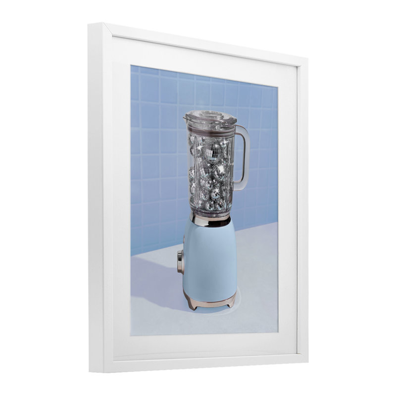 Mélangeur de boissons disco sur fond bleu, impression sous verre, design par Lish Creative, 16 x 13