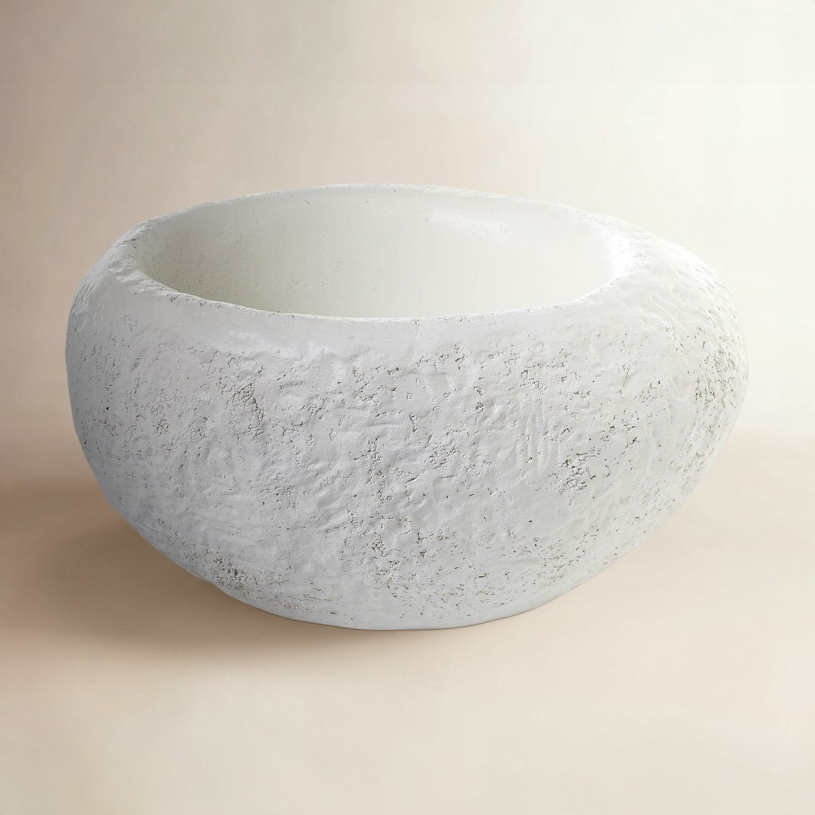 Che 16" Pot Planter