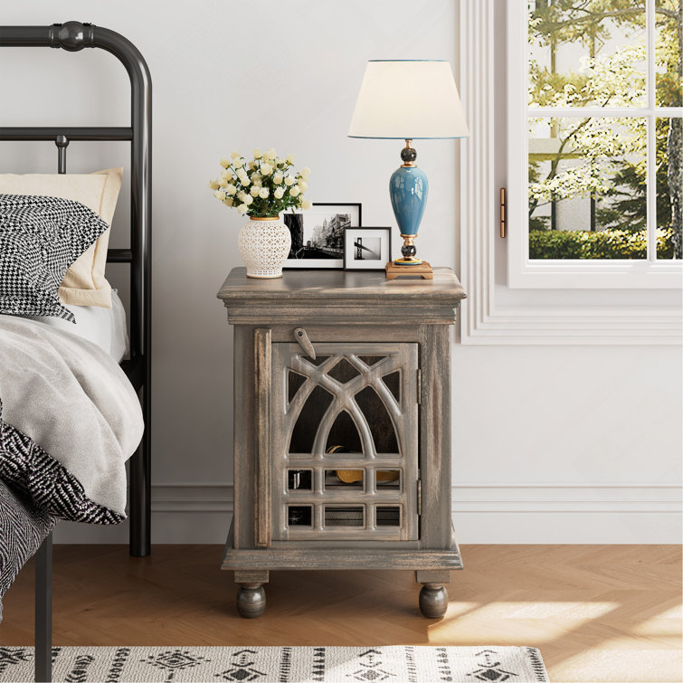 Table de chevet en bois gris antique