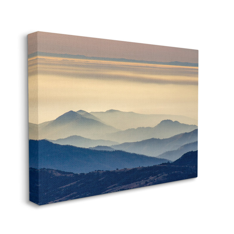 «Layered Foggy Mountain Range Warm Sunlit Rays» par Jeff Poe - impression, Toile tendue, H 16 po x l 20 po x P 1,5 po
