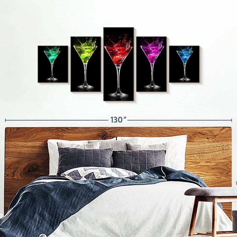 Cocktail Flashy Martinis sur toile, 5 pièces, H 42 po x l 92 po x P 1 po