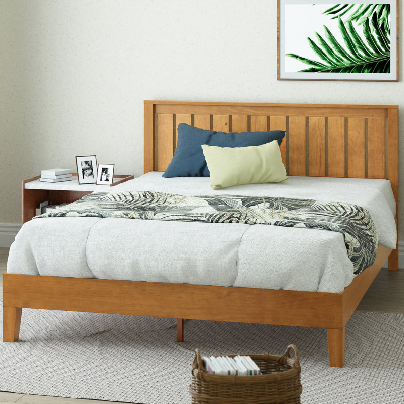 Hykkon Classic Bed Frame with Paneled Headboard, Kingsize (5')