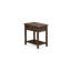 Ensemble de meubles pour grand lit 2 pièces avec lit plateforme capitonné et 1 table de chevet Jacobean patinée - Similicuir brun foncé avec texture noire et pieds noirs-229553346-229553344
