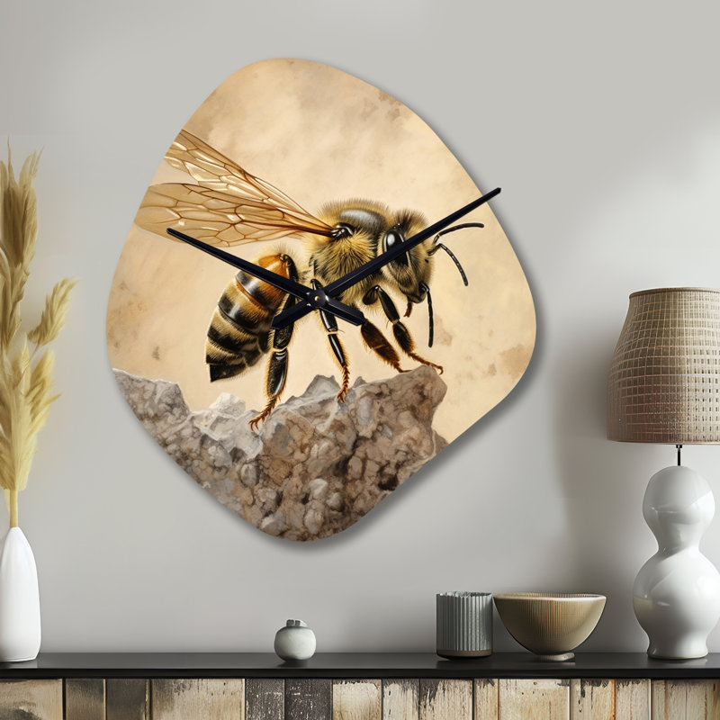 Floral Bee II - Horloge murale en forme d'abeille unique, impression d'horloge asymétrique, Petit