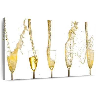 Yarlin Champagne Streams