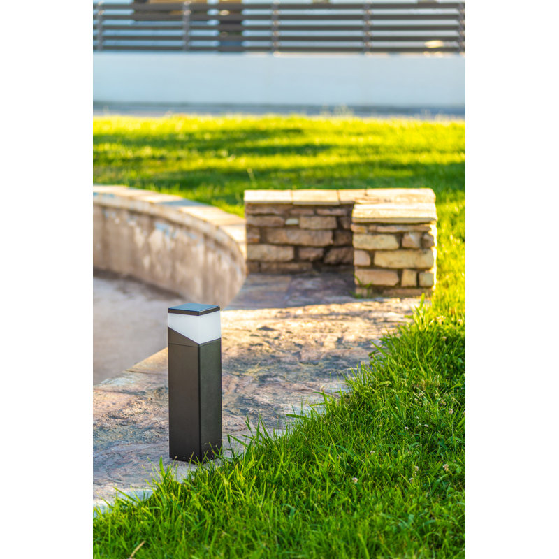 Dark Grey Integrated LED Aluminum Pathway Light
