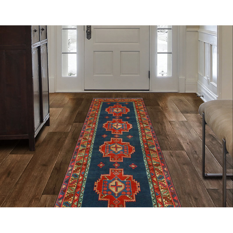 Khylar Distressed Ardalan Navy Runner