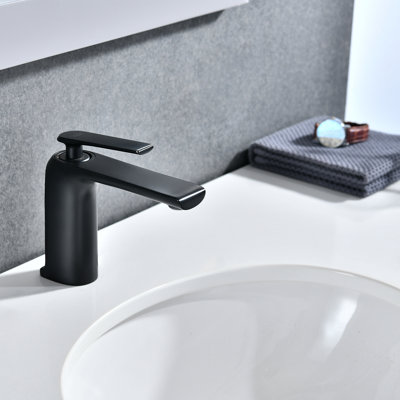 Solid Brass Matte Black Bathroom Faucet - Single Hole, To Wear And Corrosion, Adds A Touch Of Elegance Bathrooms Construction, Ensures Long-Lasting Beauty Functionality