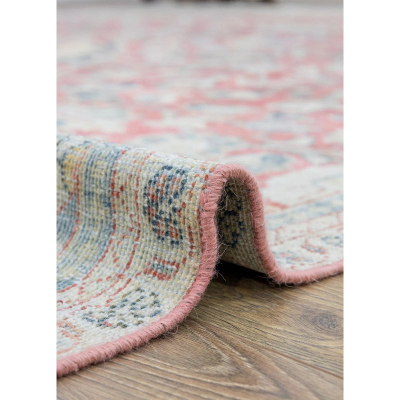 Tapis rouge à motif oriental Oistan