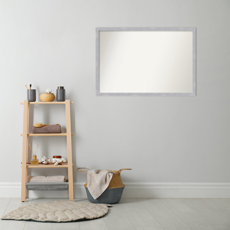 Miroir de salle de bain mural Grace, Nickel brossé, 26 po x 38 po