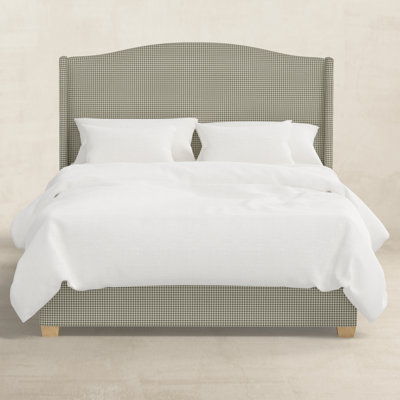 Julia Platform Bed by Canora Grey