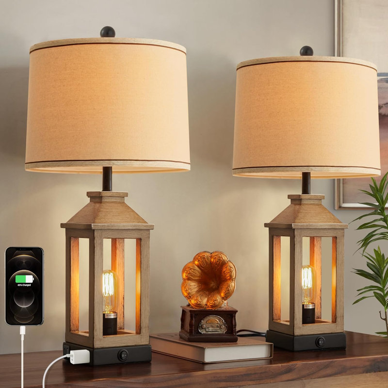 Quynhanh Metal USB Table Lamp