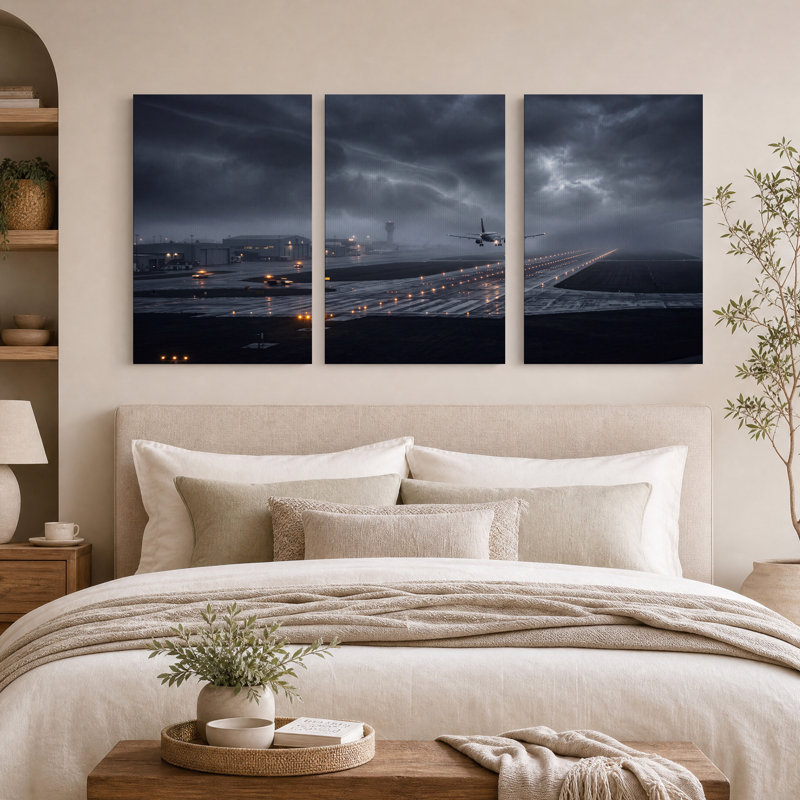 Ensemble de 3 toiles murales représentant un avion sur la piste avec des feux orange dans le noir, 18"H x 12"W x 3pcs