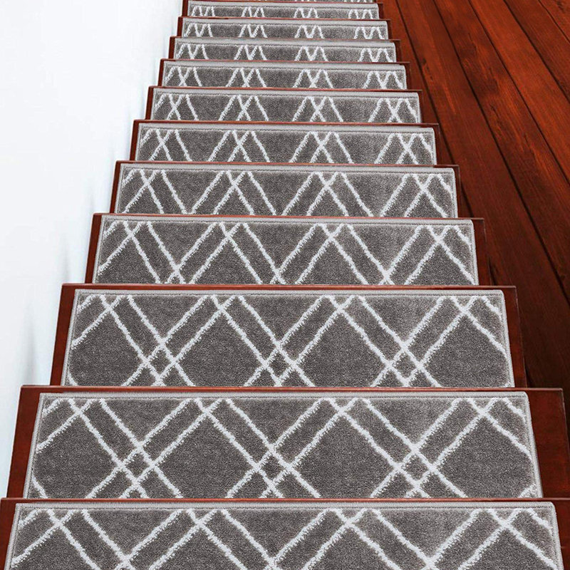 Tapis d'escalier intérieur antidérapant 9 po x 28 po Peterlee, Gris