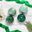 Boules de Noël brillantes et texturées incassables - 3 po (76 mm) - Vert - 48 carats