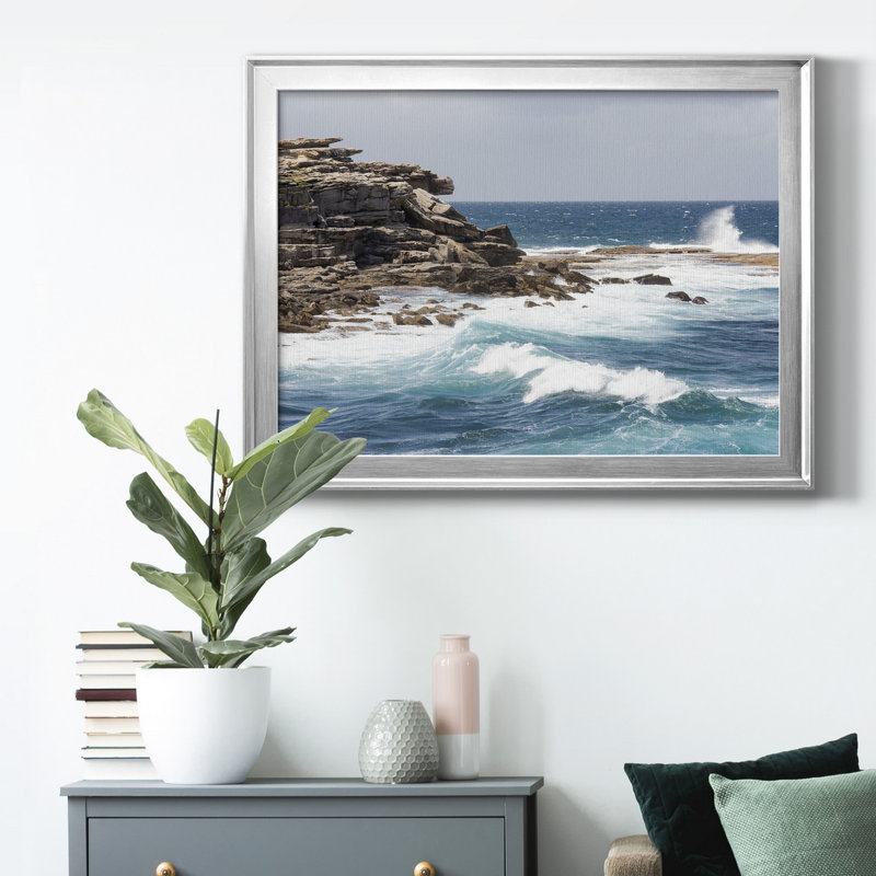 Toile de qualité supérieure Clovelly Bay - prête à être accrochée, H 18,5 po x l 24,5 po x P 1 po, Cadre argenté