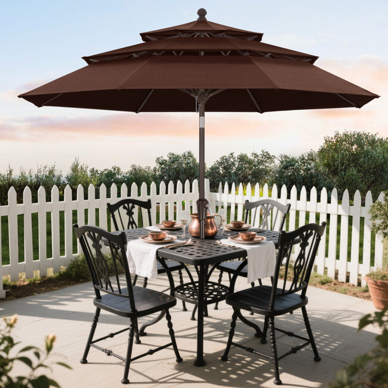 Parasol de marché en oléfine à 3 niveaux de 104 po avec inclinaison et manivelle, Espresso