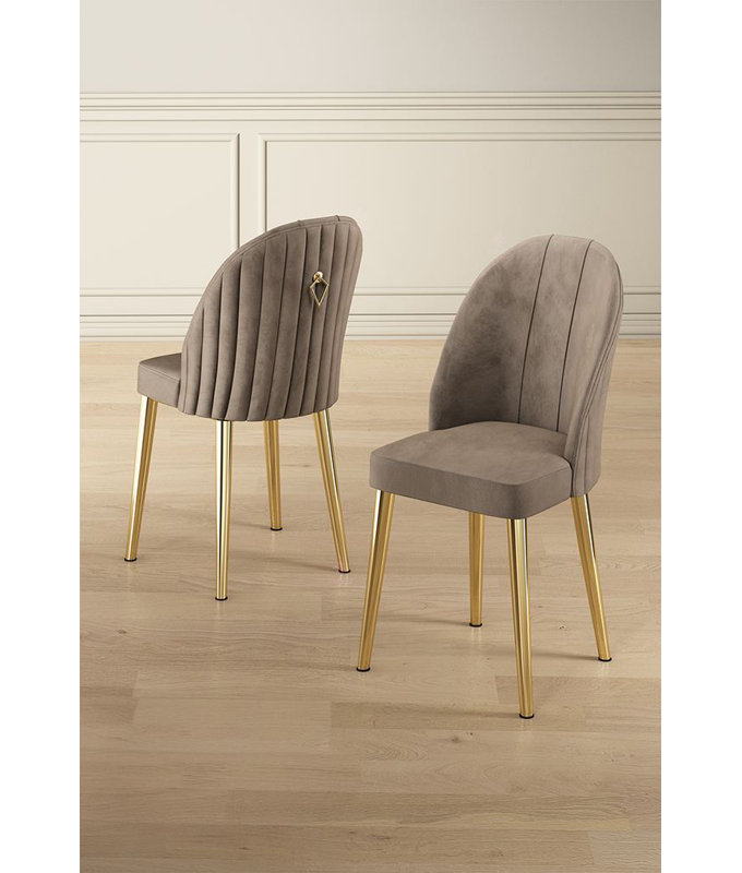 Ensemble de chaises élégantes 4 pièces, crème et or, 17,7 po x 35,8 po x 16,5 po | Structure 100% métal, tissu Babyface, dossier en mousse à 22 bandes et siège en mousse à 28 bandes | Design moderne et glamour pour la salle à manger et le salon, confort élégant