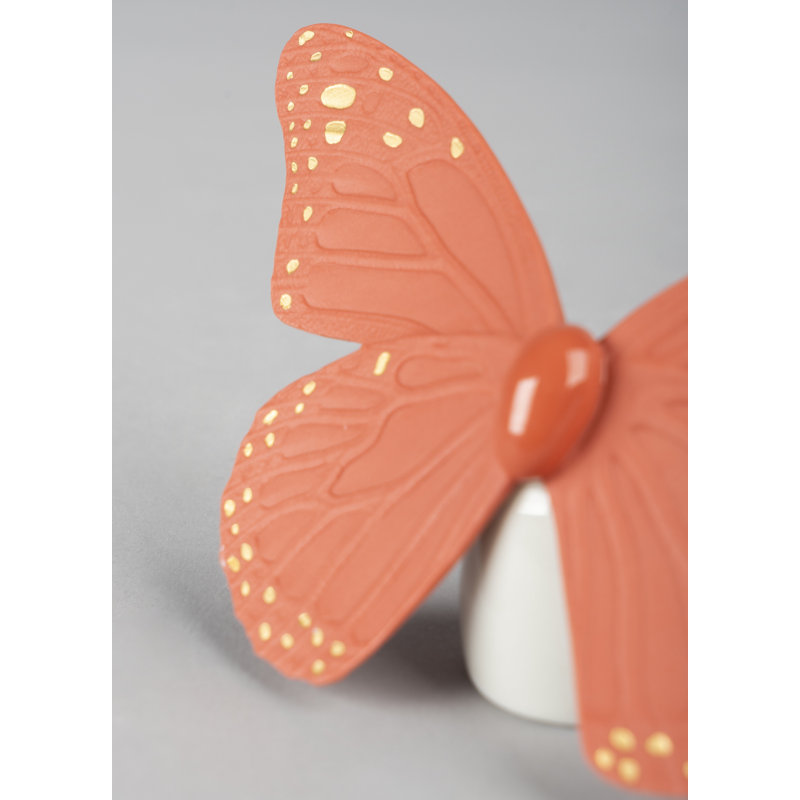 Figurine papillon, Corail