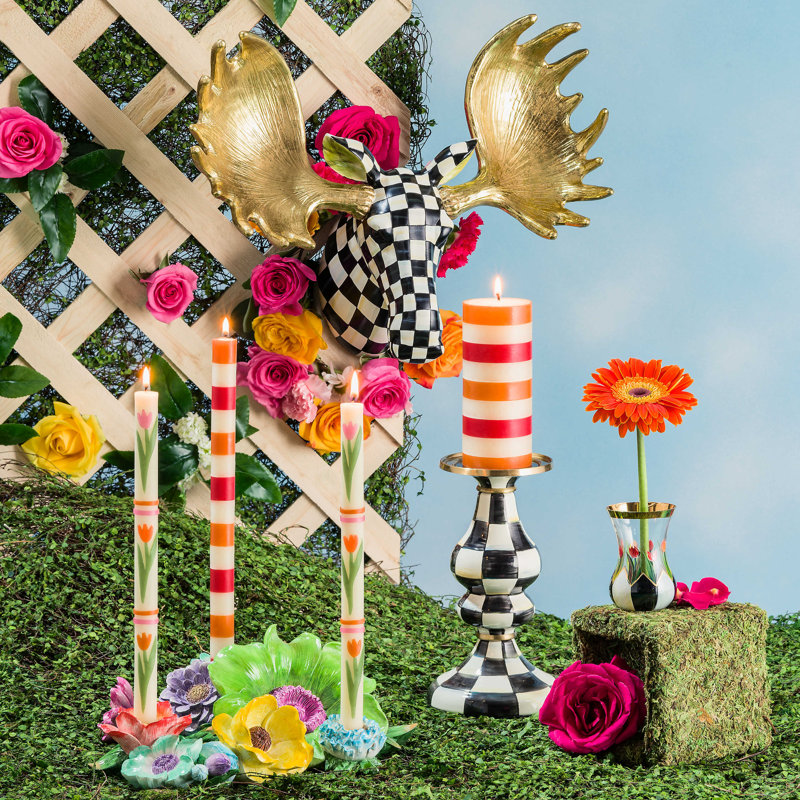 Courtly Check® Small Moose