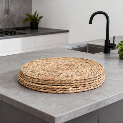 Ensemble de napperons décoratifs en jacinthe d'eau tissés à la main de 6, 12 po pour la maison de campagne et décor rustique, napperons en osier tressé naturel pour la cuisine ou le mariage