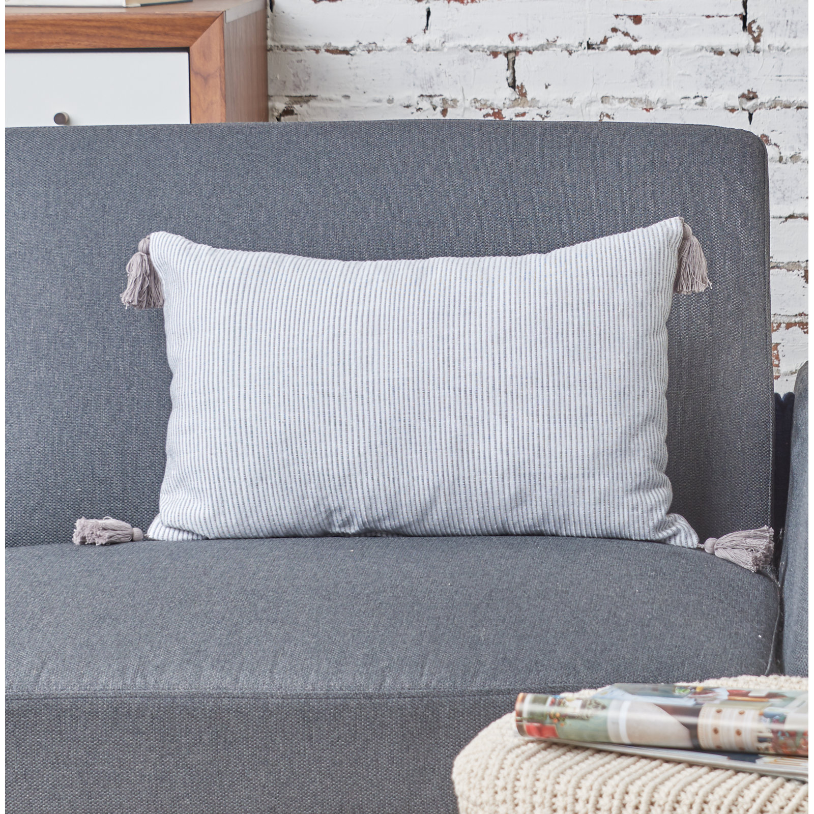 Fairlee 22" x 14" Cotton Throw Pillow, Gray