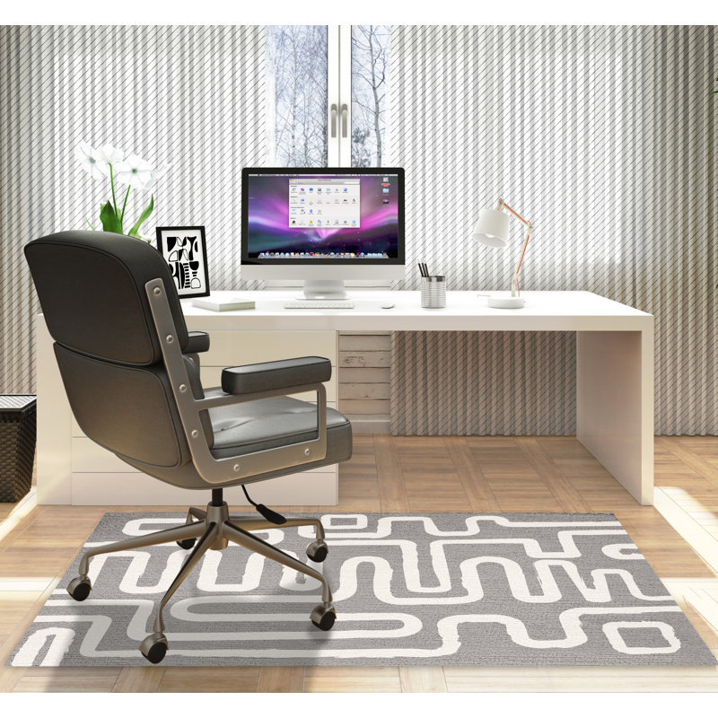 Tapis de chaise rectangulaire à poils courts Chikka, H 48 po x l 72 po, Gris / Beige