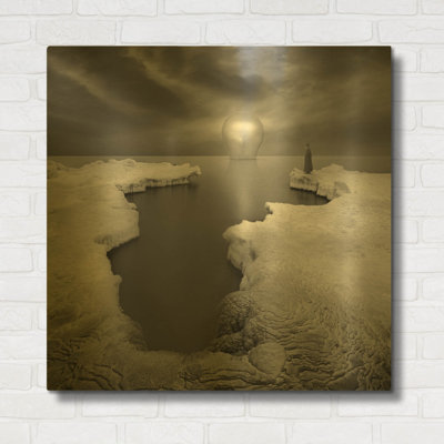 Décoration murale en métal doré « Phare » par Dariusz Klimczak, 36 x 36 po