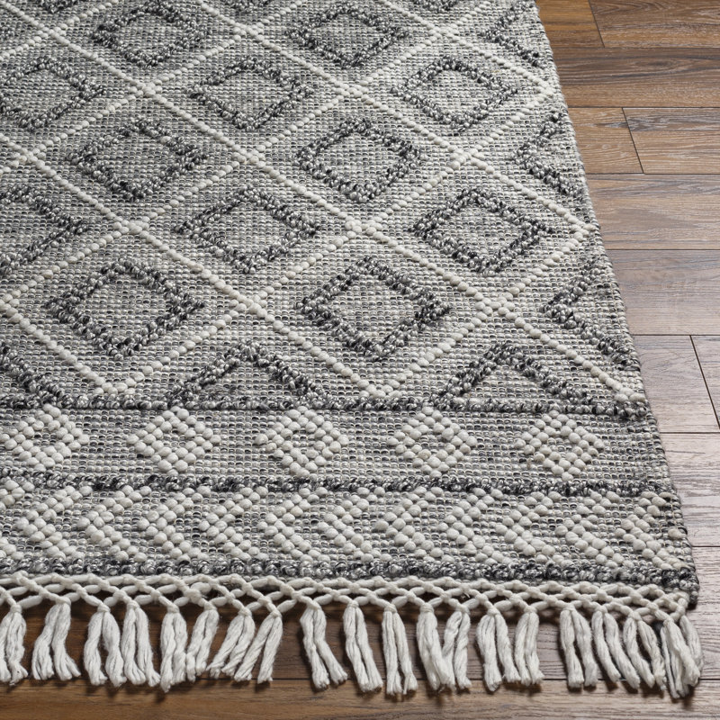 Angeal Geometric Indoor / Outdoor Rug, Rectangle 2'3" x 3'9"