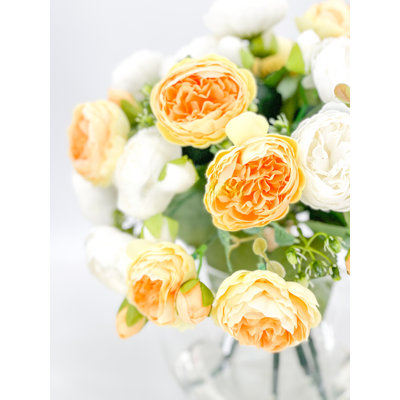 Centre de table artificiel avec pivoines roses