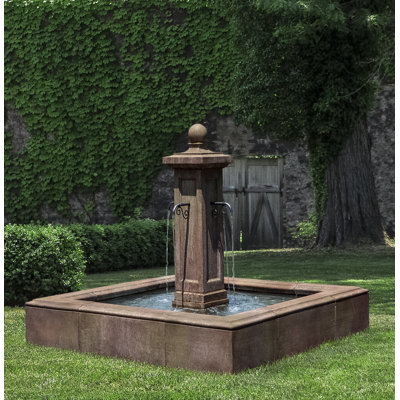 Luberon Estate Column Fountain