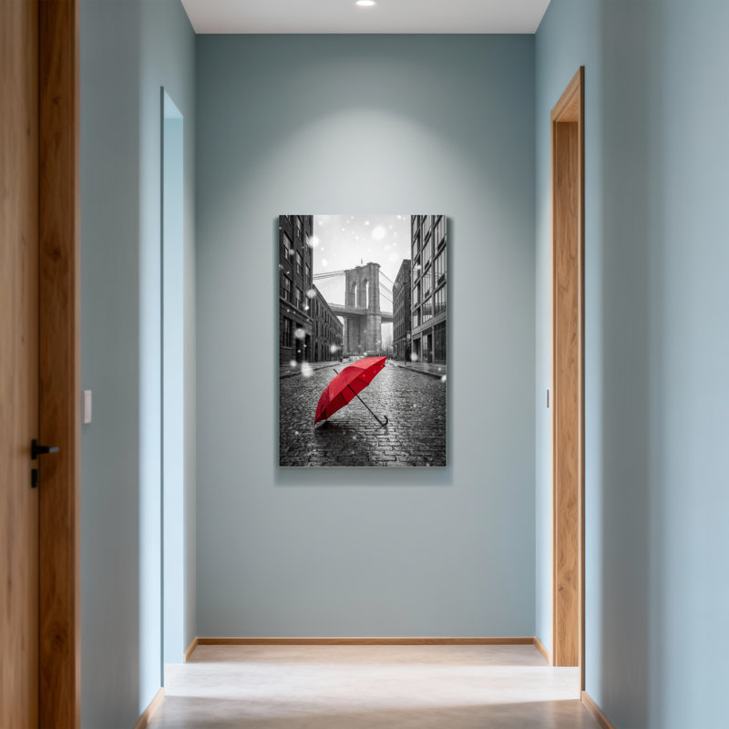 Scénique et paysage urbain parapluie rouge dans la rue enneigée, H 40 po x l 28 po