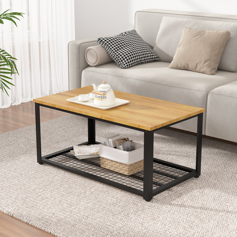 Table basse à 4 pieds avec rangement