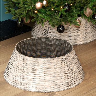 Wicker Christmas Tree Collar