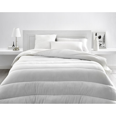 4-Jahreszeiten-Steppbett mit Mikrofaserfüllung (warm)