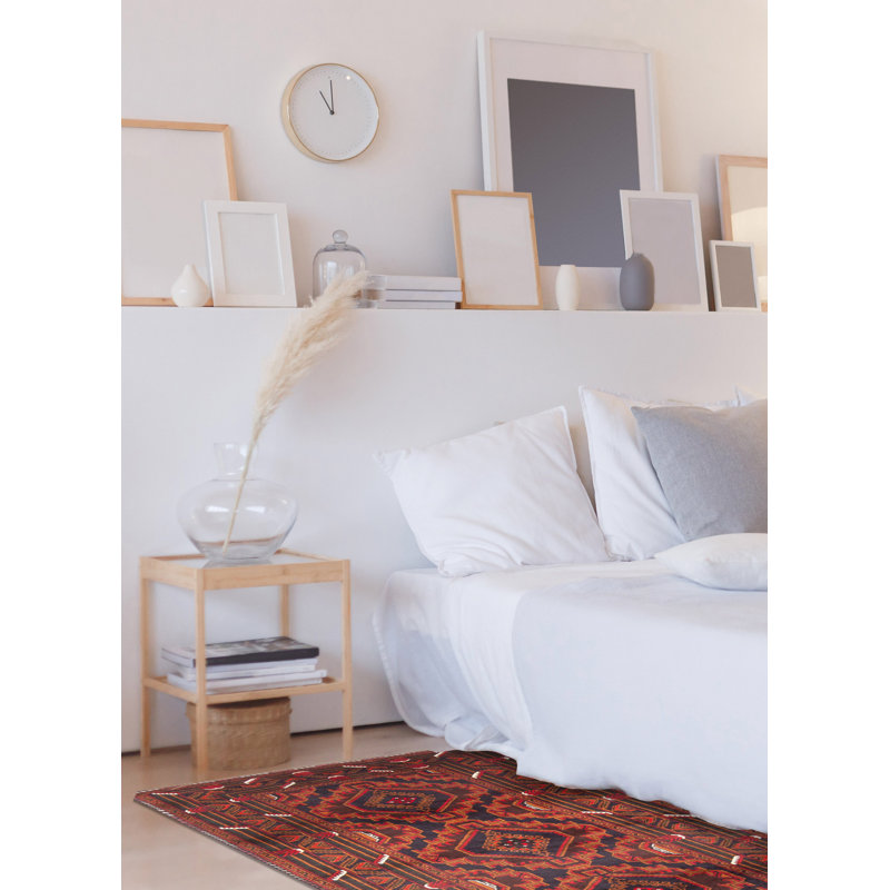 Tapis bleu marine Teimani 3 pi 10 po x 6 pi 7 po
