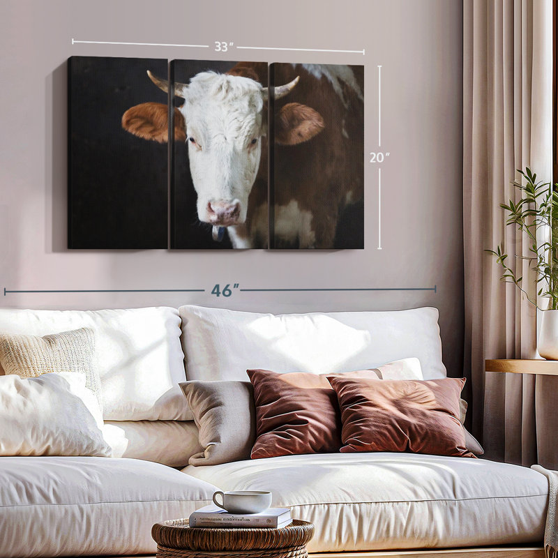 Impression sur toile Serious Cow Face, H 33 po x l 20 po