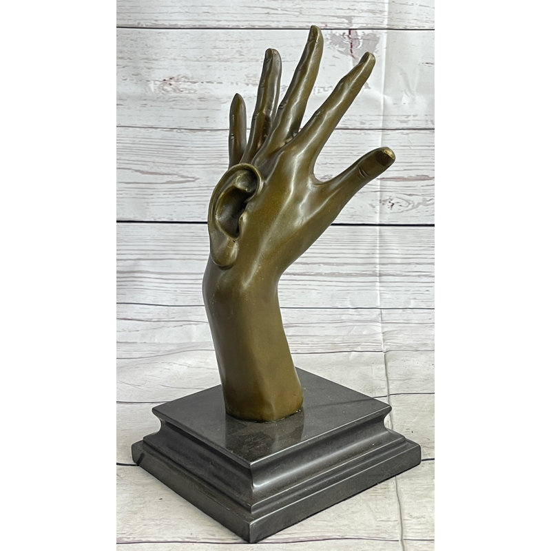 Sculpture Hwang